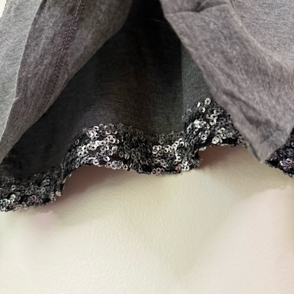 Banana Republic Silver Grey Sequin V-Neck Sleeveless Jersey Tank Top, size S - Picture 7 of 14